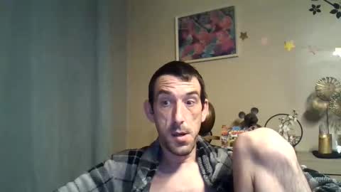 dreamguy38 online show from 10-19-25, 03:51