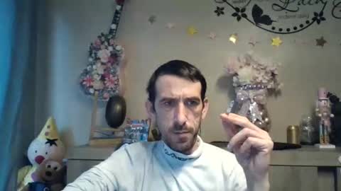 dreamguy38 online show from 11-13-25, 08:24