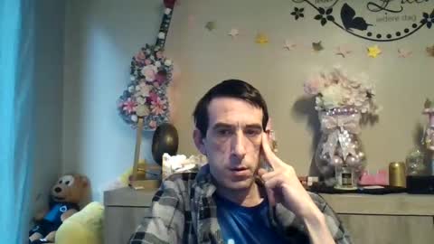 dreamguy38 online show from 11-23-25, 09:20