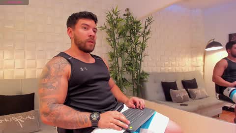 Snapshot of dreammr1 chatting on 12-11-24, 04:39 cris online show from 12-11-24, 04:39