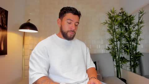 Snapshot of dreammr1 chatting on 01-18-25, 06:03 cris online show from 01-18-25, 06:03