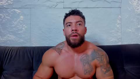 Snapshot of dreammr1 chatting on 03-11-25, 05:49 cris online show from 03-11-25, 05:49