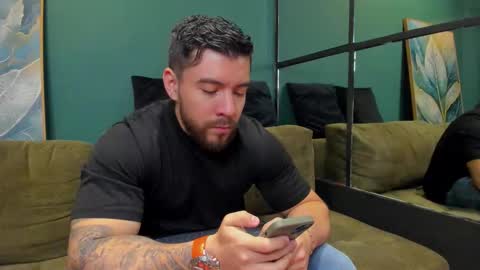 Snapshot of dreammr1 chatting on 10-03-25, 03:31 cris online show from 10-03-25, 03:31