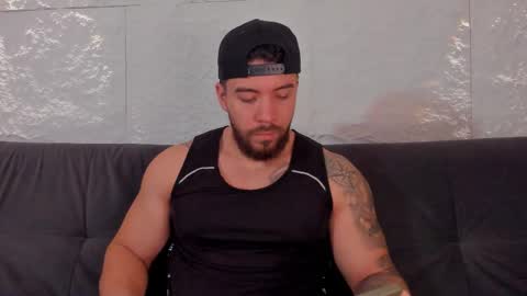 Snapshot of dreammr1 chatting on 10-19-25, 06:41 cris online show from 10-19-25, 06:41