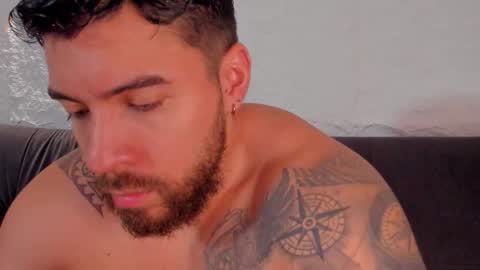 Snapshot of dreammr1 chatting on 10-21-25, 08:53 cris online show from 10-21-25, 08:53