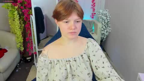 Snapshot of dreammyluna chatting on 10-05-25, 08:29 Luna online show from 10-05-25, 08:29