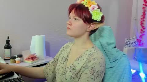 Snapshot of dreammyluna chatting on 10-08-25, 08:39 Luna online show from 10-08-25, 08:39