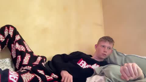 Snapshot of dreamy_devi1 chatting on 04-16-26, 02:29 dreamy_devi1 online show from 04-16-26, 02:29