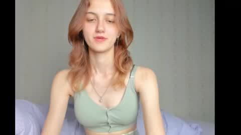 dreamy_pollyyy online show from 10-01-25, 03:40