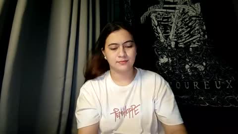 Snapshot of dreamycreamyst chatting on 01-04-25, 12:27 dreamycreamyst online show from 01-04-25, 12:27