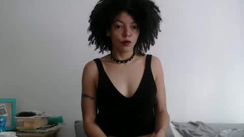 Snapshot of dreamylatina chatting on 12-19-24, 12:56 DreamyLatina online show from 12-19-24, 12:56