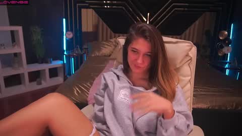 Lina online show from 12-07-24, 11:07