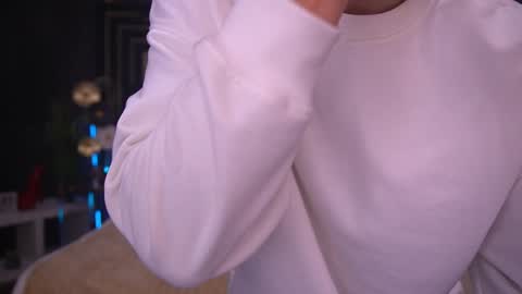 Lina online show from 01-25-25, 07:06