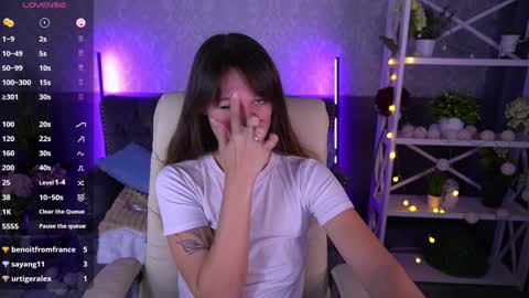 Lina online show from 02-04-25, 10:21