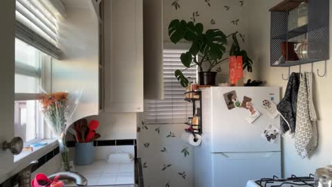 RIRI OR DREAMY online show from 02-05-25, 05:09