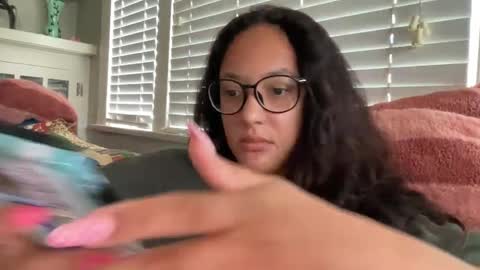 RIRI OR DREAMY online show from 09-11-25, 03:23