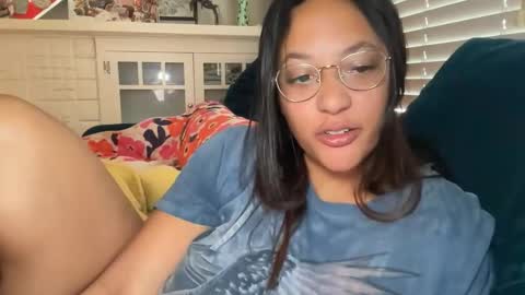 RIRI OR DREAMY online show from 05-03-26, 03:51