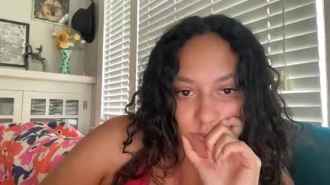 RIRI OR DREAMY online show from 05-06-26, 05:18