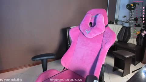 my name is Lia online show from 12-01-24, 08:31