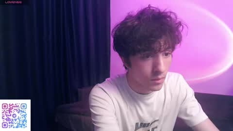 Air online show from 05-18-26, 01:13