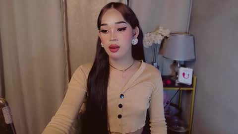 Snapshot of dreyanajones chatting on 11-15-25, 03:59 Dreyana online show from 11-15-25, 03:59