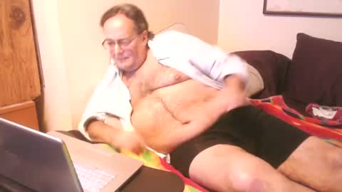 Dr. Feelgood online show from 01-12-25, 04:42