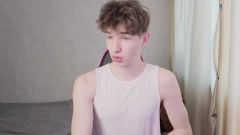 Mark online show from 05-08-26, 01:49