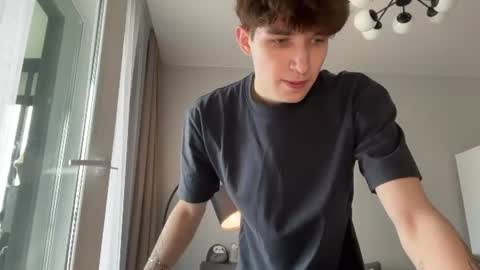 Snapshot of drinklinov chatting on 06-09-26, 05:30 Mark online show from 06-09-26, 05:30