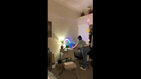 Drippy kitty  online show from 02-17-26, 09:06