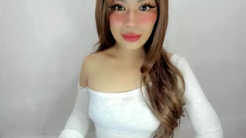 miss. Erika online show from 10-05-25, 07:28