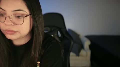 Snapshot of drizzypeach602 chatting on 12-25-24, 01:10 Drizzypeach602 online show from 12-25-24, 01:10