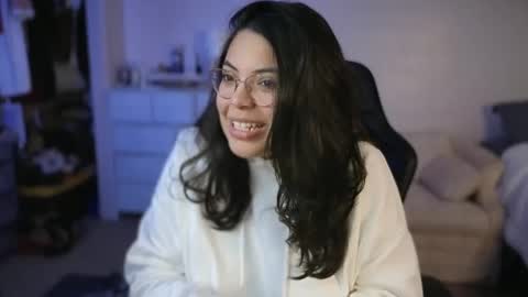 Snapshot of drizzypeach602 chatting on 01-15-25, 08:30 Drizzypeach602 online show from 01-15-25, 08:30