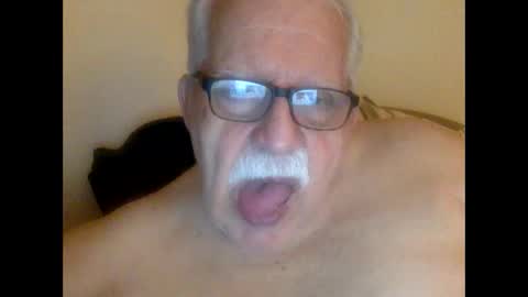 Snapshot of drnick069 chatting on 10-04-25, 08:01 drnick069 online show from 10-04-25, 08:01