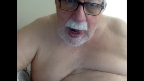 Snapshot of drnick069 chatting on 04-14-26, 03:18 drnick069 online show from 04-14-26, 03:18