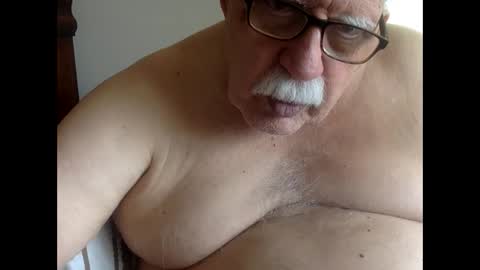 Snapshot of drnick069 chatting on 05-01-26, 04:11 drnick069 online show from 05-01-26, 04:11