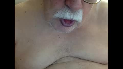 Snapshot of drnick069 chatting on 05-16-26, 04:06 drnick069 online show from 05-16-26, 04:06