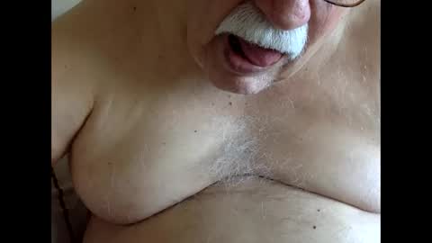 Snapshot of drnick069 chatting on 05-20-26, 02:34 drnick069 online show from 05-20-26, 02:34