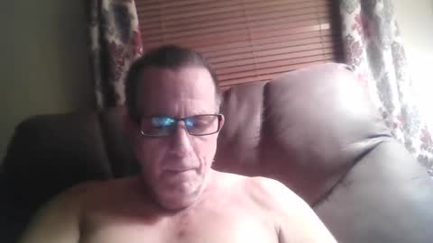 Snapshot of drthick1224 chatting on 10-10-25, 09:19 drthick1224 online show from 10-10-25, 09:19