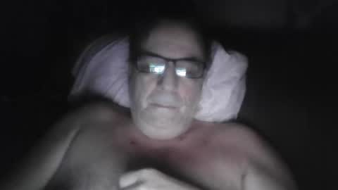 Snapshot of drthick1224 chatting on 10-19-25, 12:33 drthick1224 online show from 10-19-25, 12:33