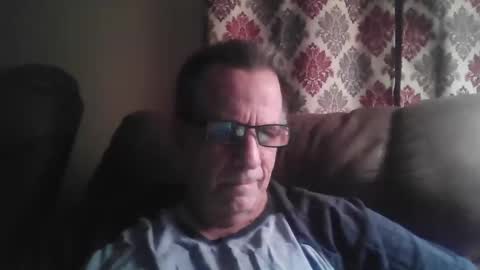 Snapshot of drthick1224 chatting on 10-26-25, 11:27 drthick1224 online show from 10-26-25, 11:27
