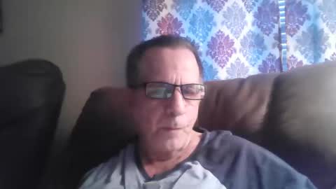 Snapshot of drthick1224 chatting on 10-27-25, 01:26 drthick1224 online show from 10-27-25, 01:26