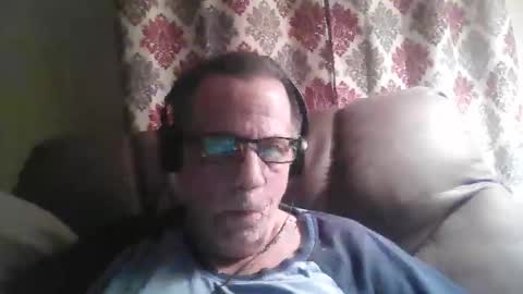 Snapshot of drthick1224 chatting on 10-28-25, 01:31 drthick1224 online show from 10-28-25, 01:31
