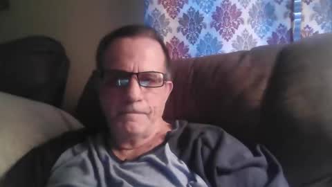 Snapshot of drthick1224 chatting on 10-28-25, 01:36 drthick1224 online show from 10-28-25, 01:36
