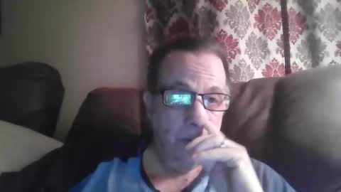 Snapshot of drthick1224 chatting on 10-30-25, 04:25 drthick1224 online show from 10-30-25, 04:25