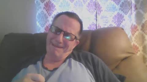 Snapshot of drthick1224 chatting on 11-24-25, 04:40 drthick1224 online show from 11-24-25, 04:40