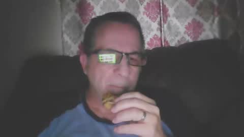 Snapshot of drthick1224 chatting on 11-25-25, 07:58 drthick1224 online show from 11-25-25, 07:58