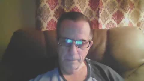 Snapshot of drthick1224 chatting on 11-26-25, 10:27 drthick1224 online show from 11-26-25, 10:27