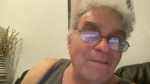 Snapshot of drtony4u222 chatting on 12-27-24, 03:20 DrTony4u222100 online show from 12-27-24, 03:20