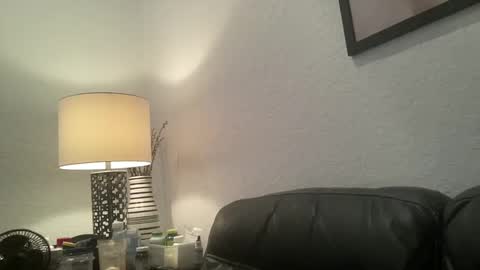 Snapshot of drtony4u222 chatting on 10-26-25, 05:46 DrTony4u222100 online show from 10-26-25, 05:46