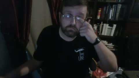 Snapshot of drunkeneagle chatting on 09-30-25, 11:26 drunkeneagle online show from 09-30-25, 11:26